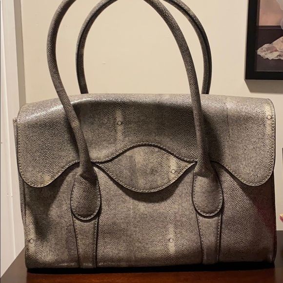 BCBG MAX AZRIA HANDBAG - Picture 1 of 2